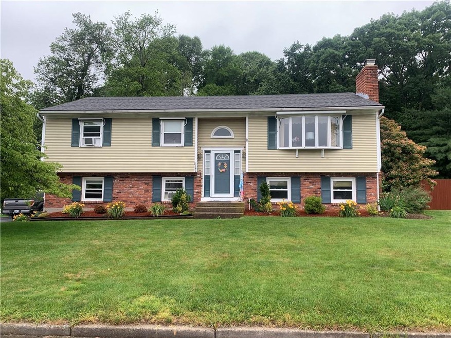 90 Juniper Dr, West Warwick, RI 02893 - photo 1