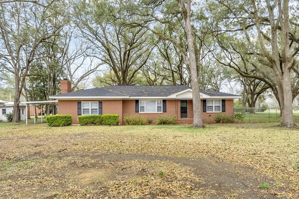 1307 Broach Ave, Albany, GA 31705 - photo 1