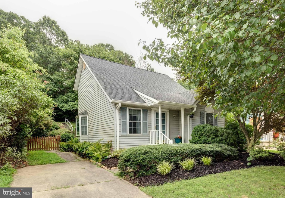 6829 Littlewood Ct, Sykesville, MD 21784 - photo 1