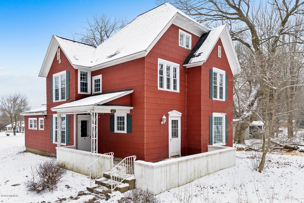 1845 W River Rd Niles MI 49120-large-001