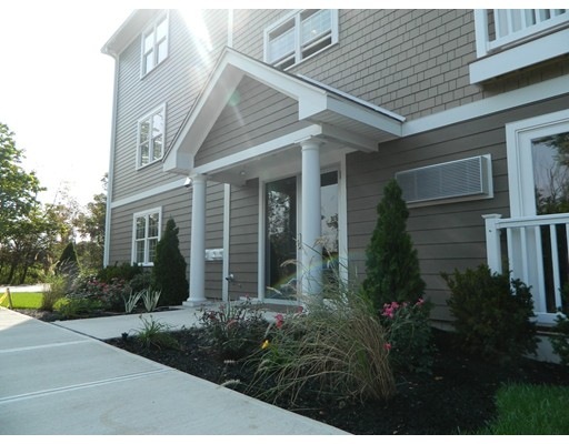 205 Elm St unit 202, Quincy, MA 02169 - photo 1