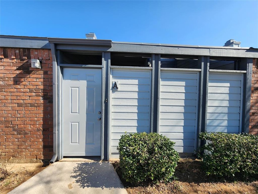 634 Bellaire Dr unit A, Hurst, TX 76053 - photo 1