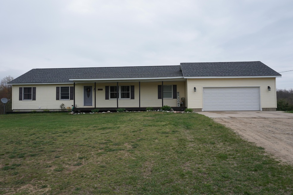 4460 Cloverville (1)