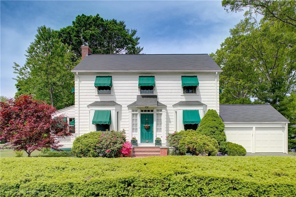 69 Washington Rd, Barrington, RI 02806 - photo 1