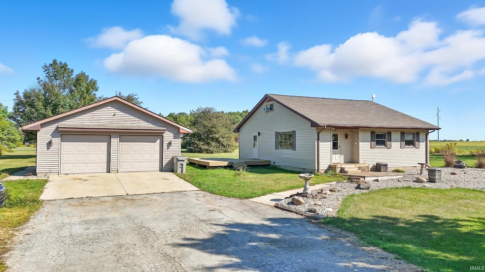 745 E 400 S, Columbia City, IN 46725 - photo 1