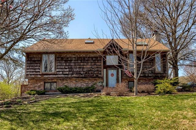 7138 Quivira Rd, Shawnee, KS 66216 - photo 1