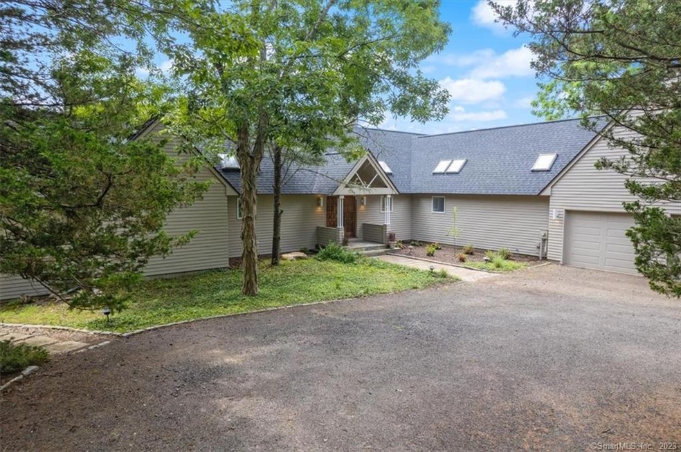 1220 Moose Hill Rd, Guilford, CT 06437 - photo 1