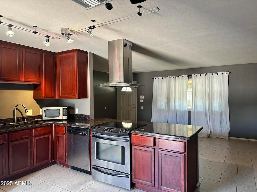 For Rent $1,450/month