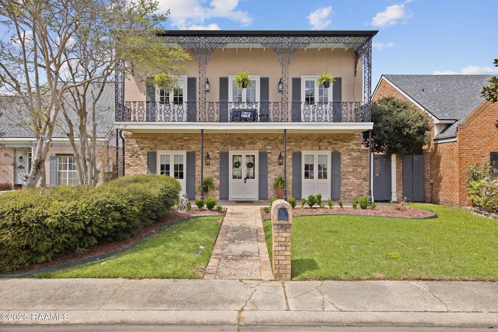 1-web-or-mls-13 Heatherstone Dr-1