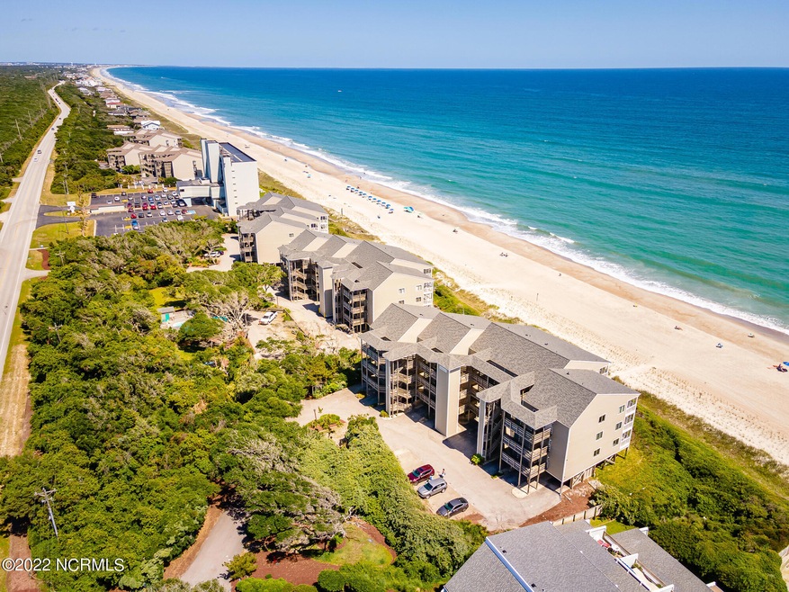 Oceanfront condo in Pine Knoll Shores