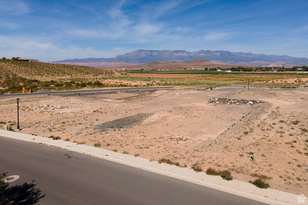 1082 W 3270 S unit 10, Hurricane, UT 84737 - photo 1