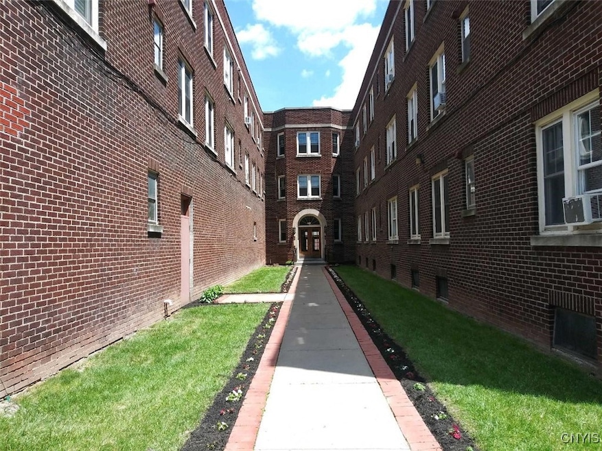 For Rent $1,100/month