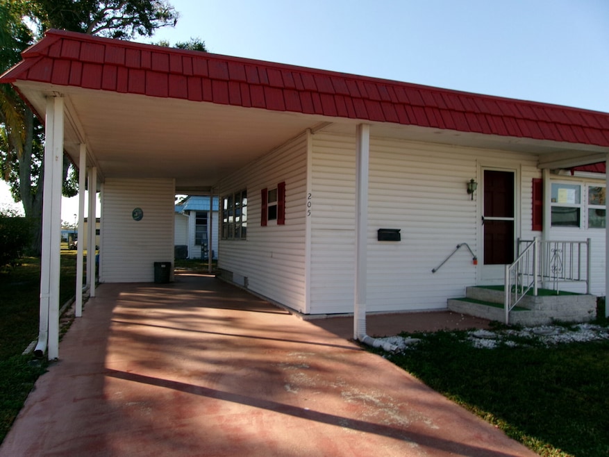 7100 Ulmerton Rd unit 205, Largo, FL 33771 - photo 1