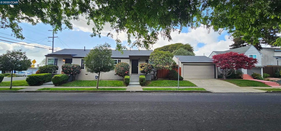 Sold $685,000 • Co-Listing Agent