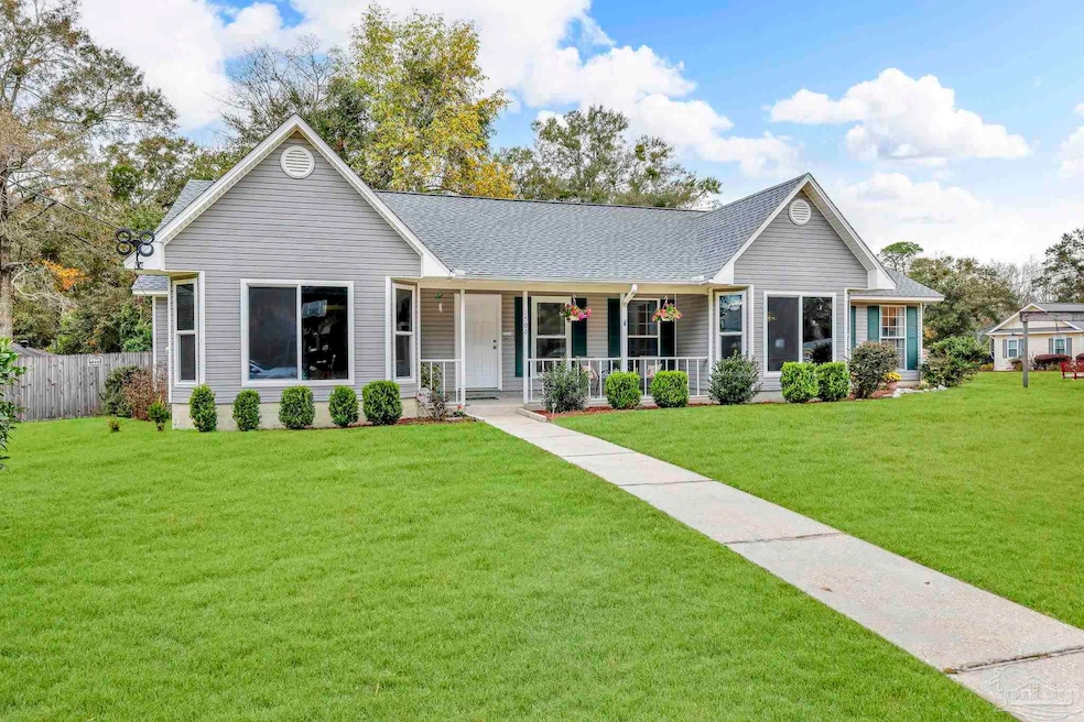 1500 Country Side Dr, Cantonment, FL 32533 - photo 1