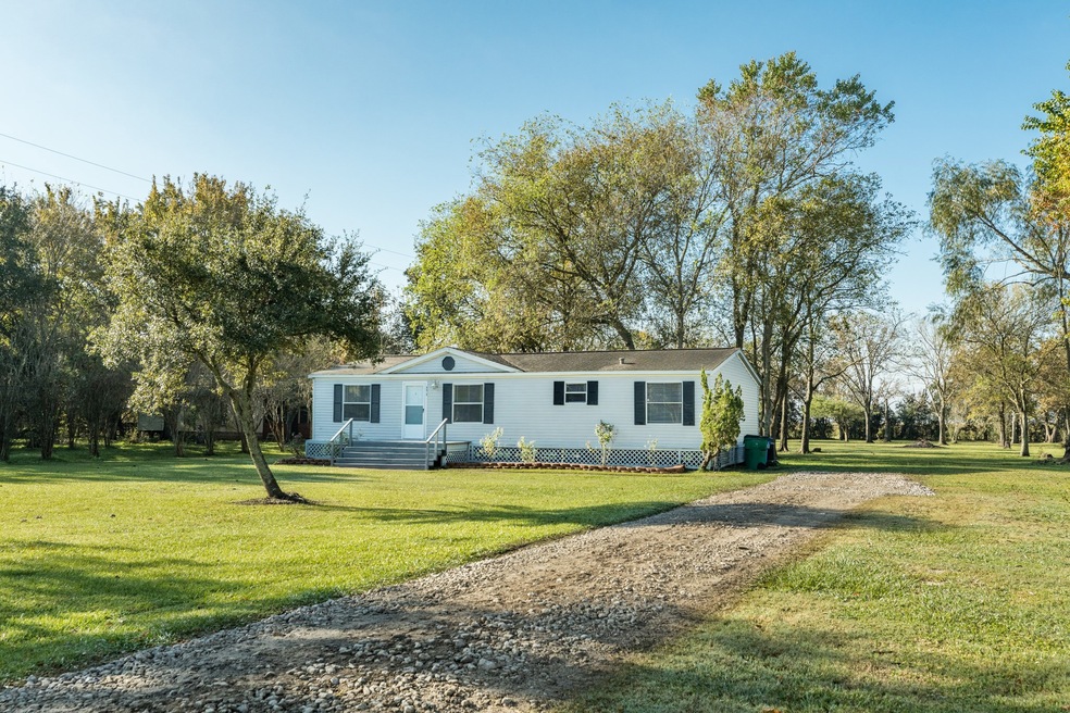 9010 Briarcrest St, Manvel, TX 77578 - photo 1