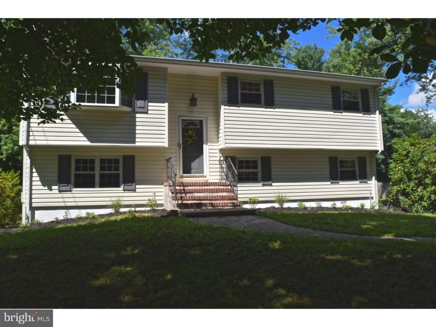 9 Meadowview Dr, East Windsor, NJ 08512 - photo 1