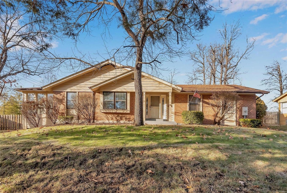Welcome Home to 11 Cedarview Court!
