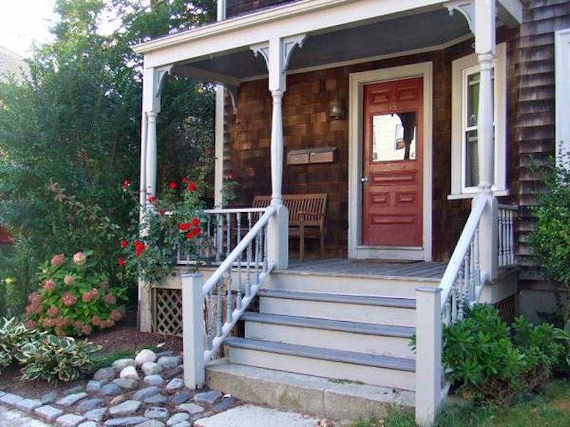 15 Earl Ave unit 2, Newport, RI 02840 - photo 1