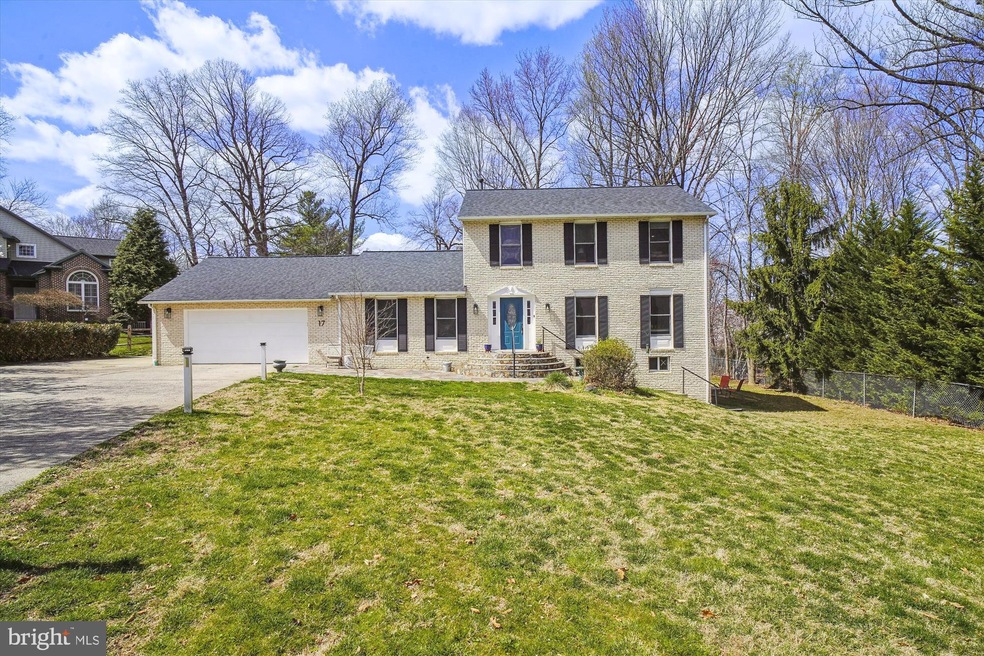 17 Homecrest Ct, Silver Spring, MD 20906 - photo 1
