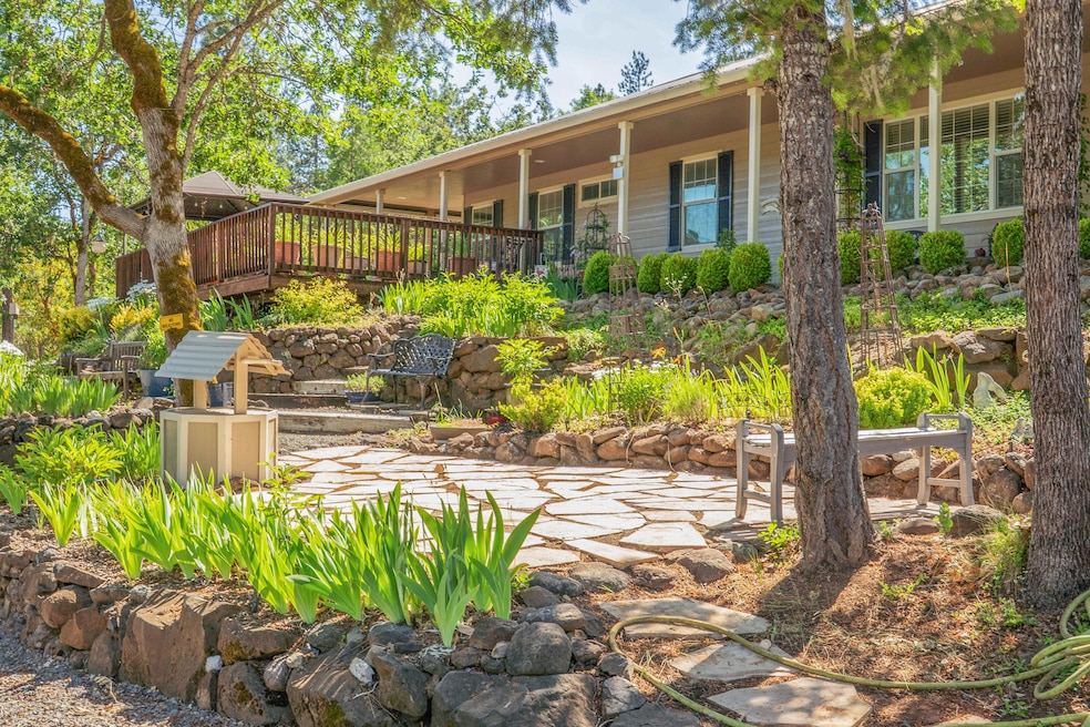 2080 Swingle Rd, Trail, OR 97541 - photo 1