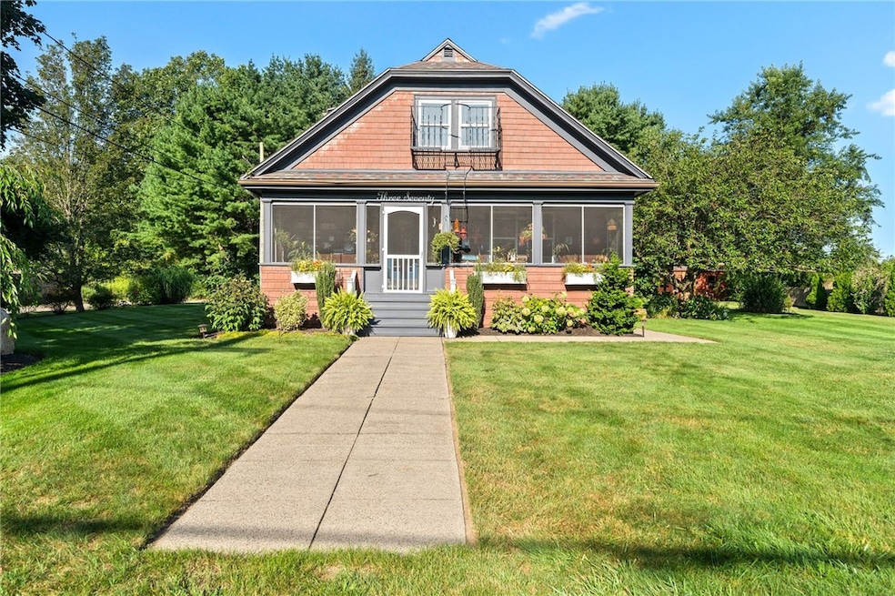 370 Old Market St unit 2, Warren, RI 02885 - photo 1