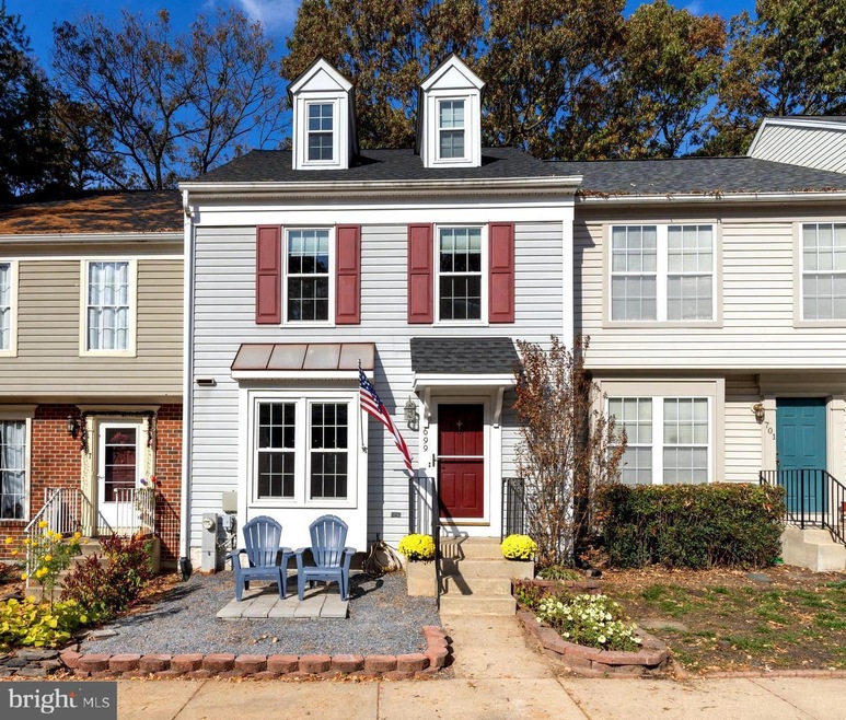 699 Lions Gate Ln, Odenton, MD 21113 - photo 1