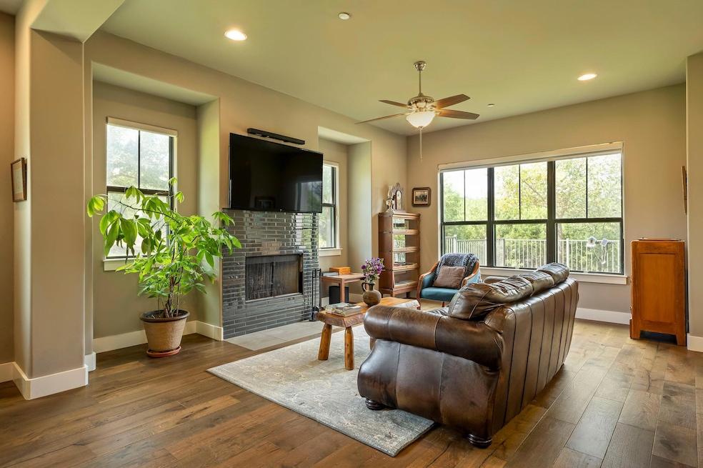 8200 Southwest Pkwy unit 306, Austin, TX 78735 - photo 1