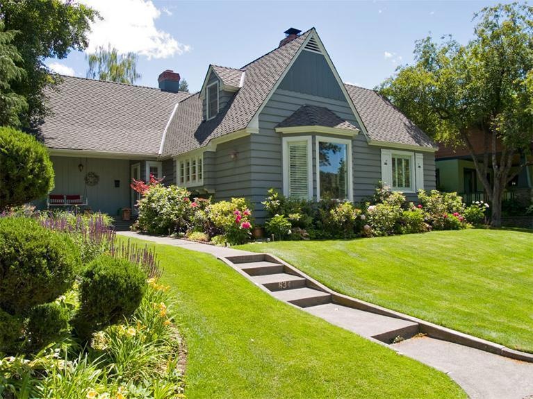 834 NW Riverside Blvd, Bend, OR 97701 - photo 1