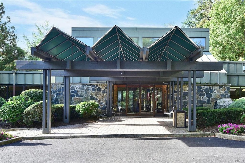 2 Fountain Ln unit 3Q, Scarsdale, NY 10583 - photo 1