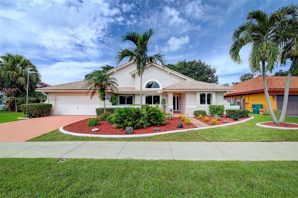 2001 SW 98th Terrace, Davie, FL 33324 - photo 1