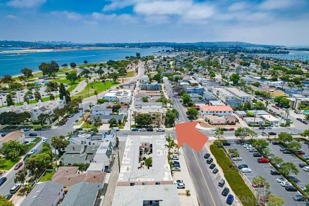 1703 La Playa Ave unit B, San Diego, CA 92109 - photo 1