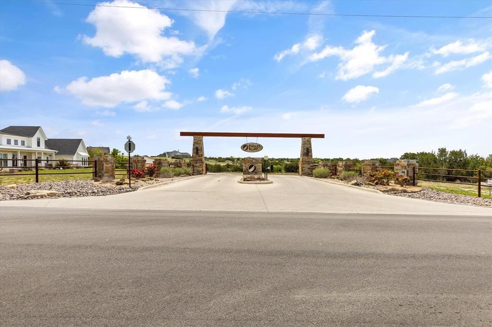 1138 Eagles Bluff Dr, Weatherford, TX 76087 - photo 1