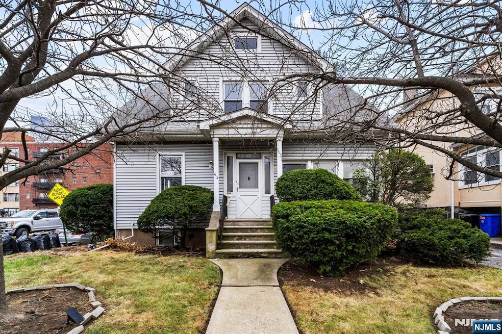 For Rent $4,995/month