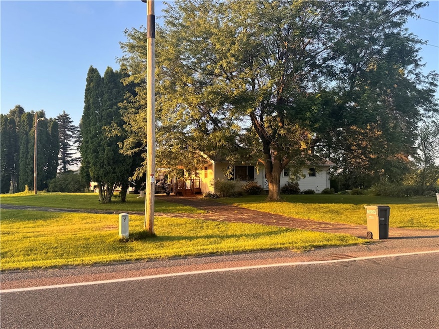 6806 Curvue Rd, Eau Claire, WI 54703 - photo 1