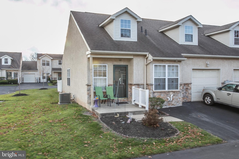 22 Stuart Dr unit 22, Norristown, PA 19401 - photo 1