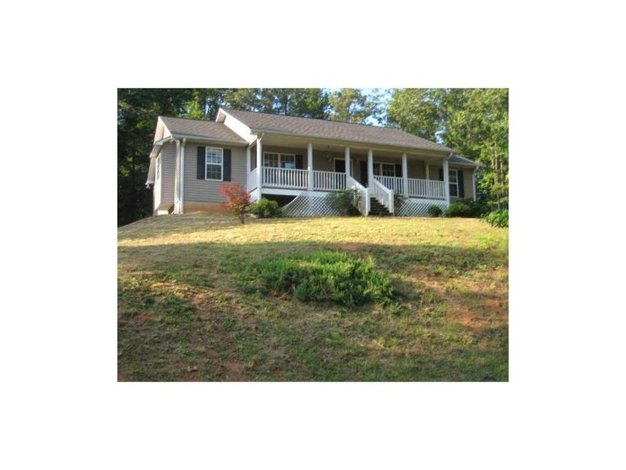 391 Meadow Ridge Dr, Mount Airy, GA 30563 - photo 1