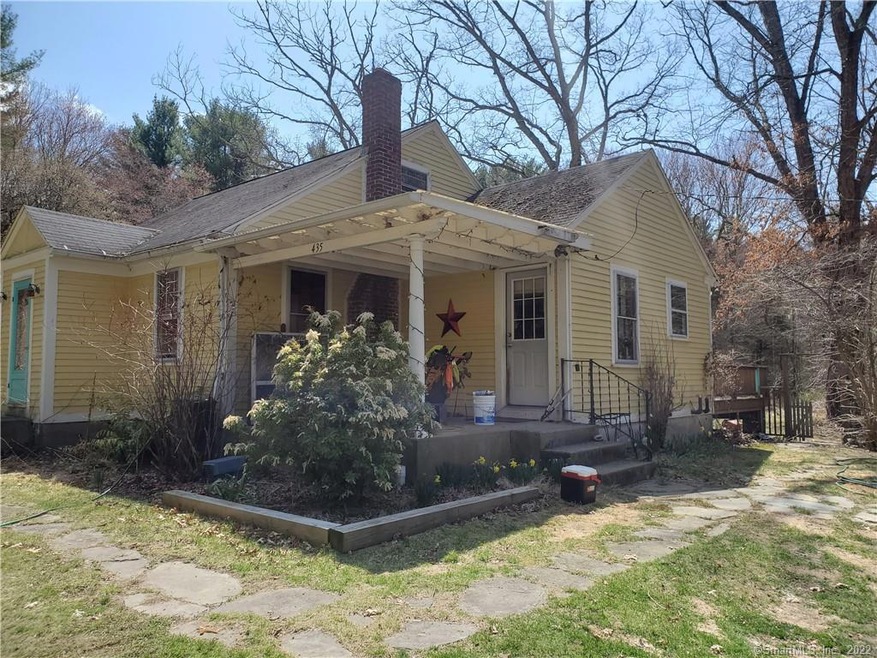 EXTERIOR FRONT VIEW
