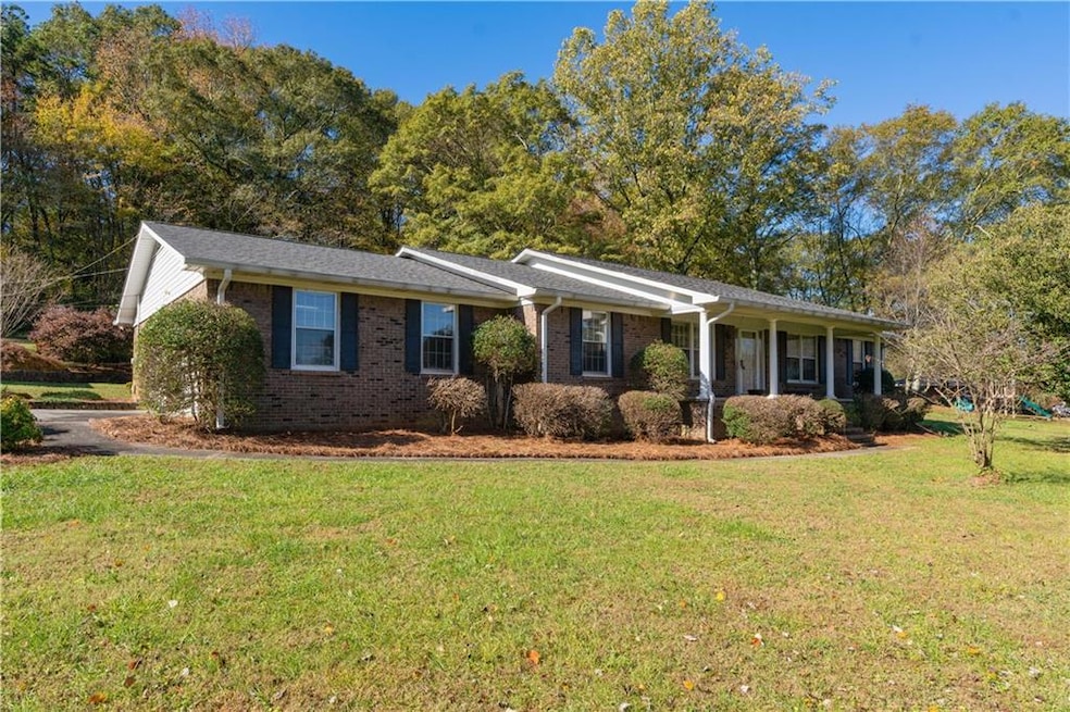 178 Quinton Dr SW, Calhoun, GA 30701 - photo 1