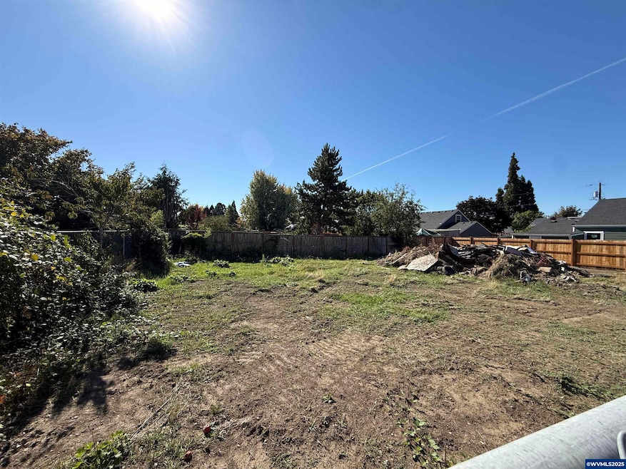 Under Contract $100,000 • Co-Listing Agent