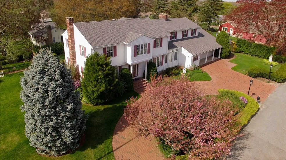 86 Forsythia Ln, Cranston, RI 02921 - photo 1