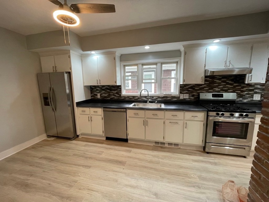 826 Fellsway unit 2, Medford, MA 02155 - photo 1