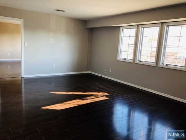 301 Bloomfield Ave unit 4, Nutley, NJ 07110 - photo 1