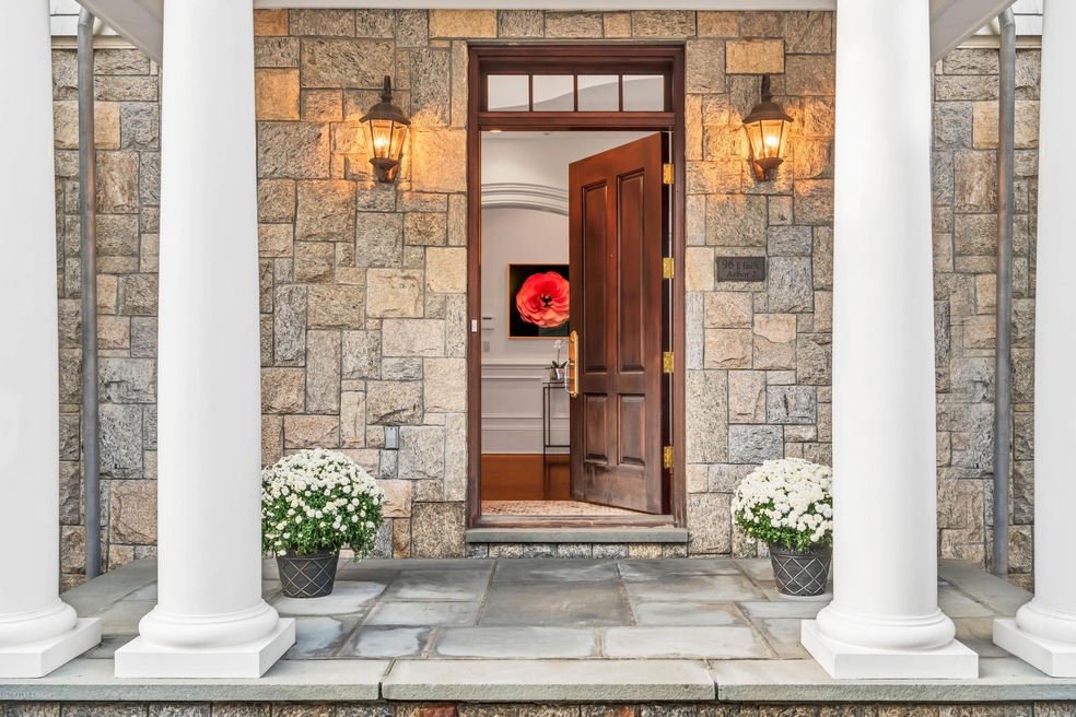 1 96 Elm St_Front Door