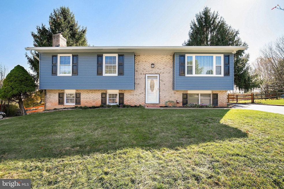 2037 Stillwater Rd, Sykesville, MD 21784 - photo 1