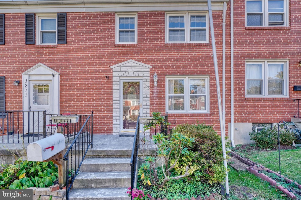 1809 Trenleigh Rd, Parkville, MD 21234 - photo 1