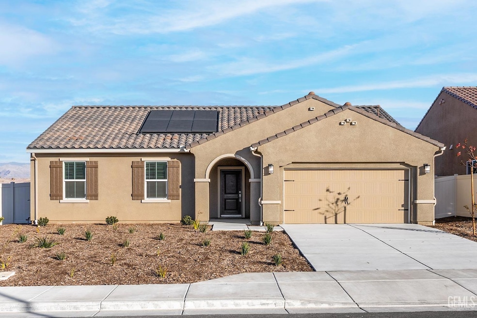 5009 Beaverhead Ave, Bakersfield, CA 93306 - photo 1