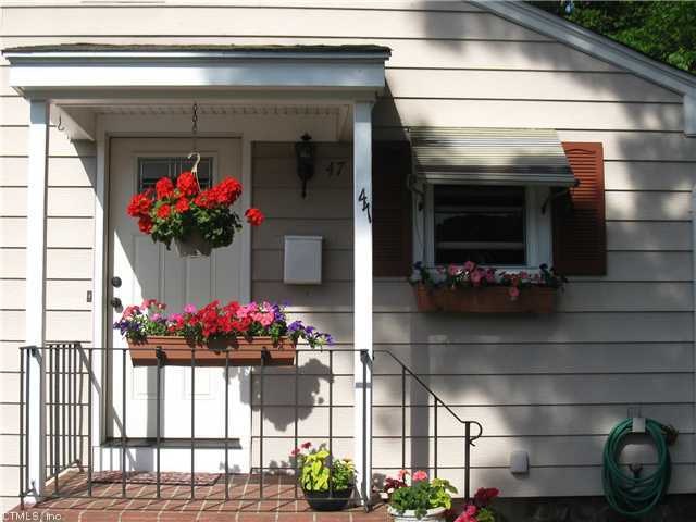 Exterior Front.