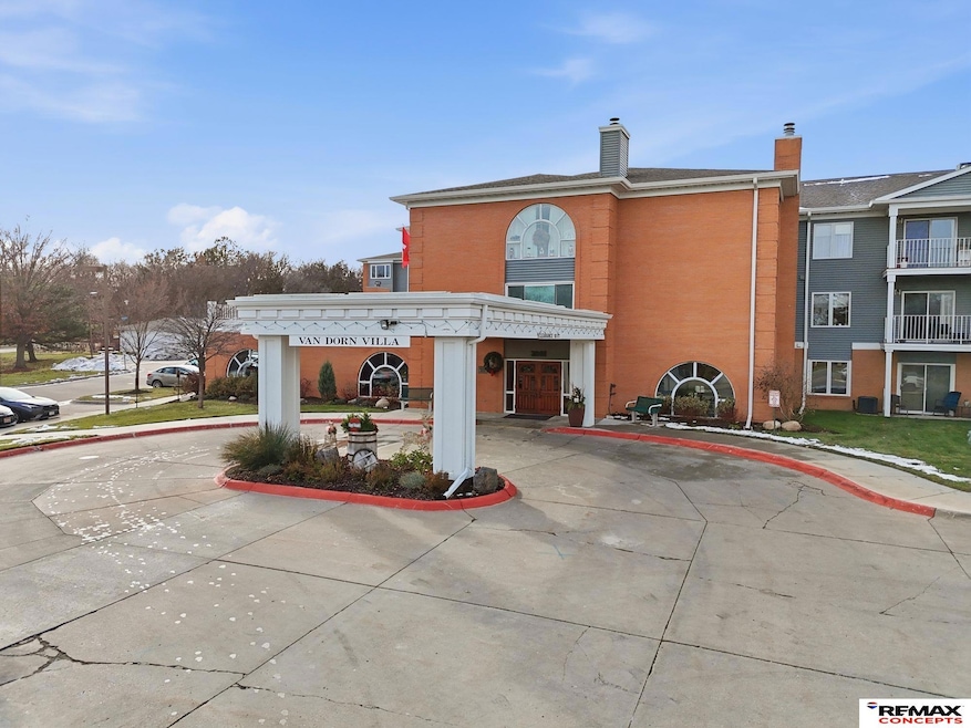 3001 S 51st Street Ct, Lincoln, NE 68506 - photo 1