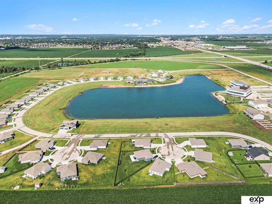 1935 Aaron Way, Fremont, NE 68025 - photo 1